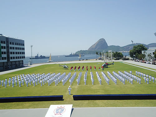 Marinha abre 20 vagas para a escola naval para ambos os sexos