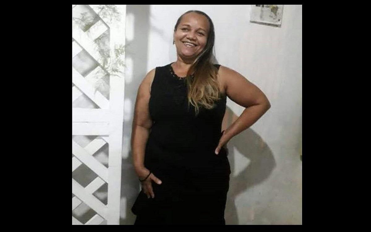 Mulher morta por vizinho em Estância ia se mudar no domingo